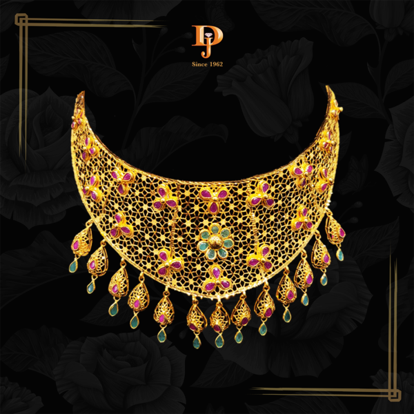 Gold Choker with Gemstone Detailing and Hangings