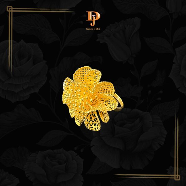 Women's Gold Kuwaiti Fancy Ring